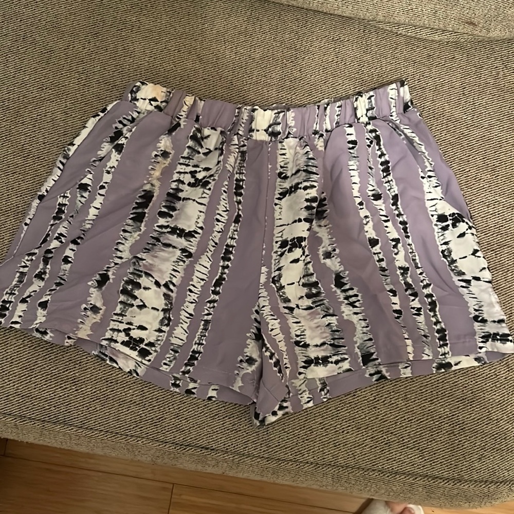 Cute purple flowy shorts